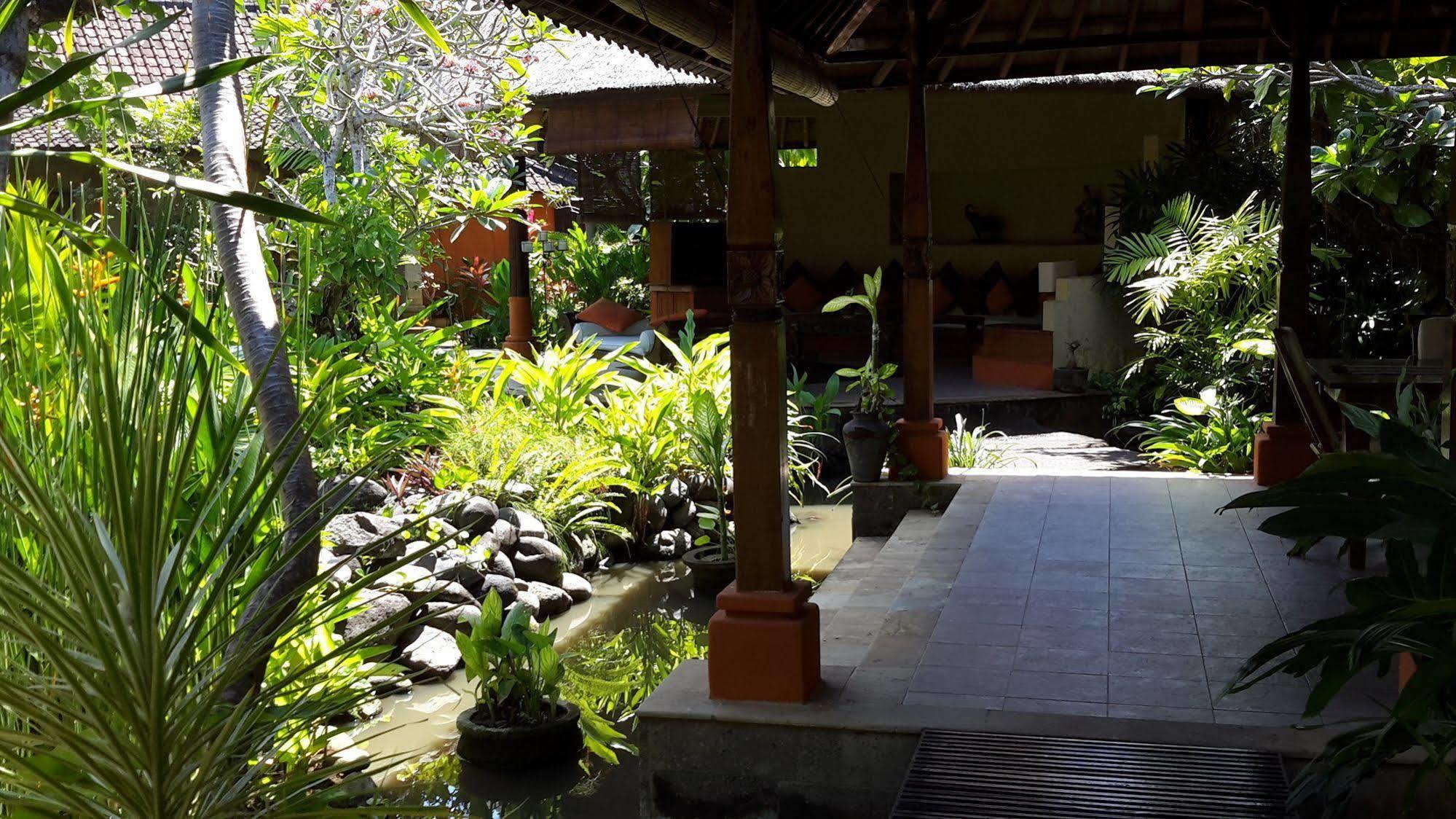 Villa Plawa Asri Seminyak  Exterior photo